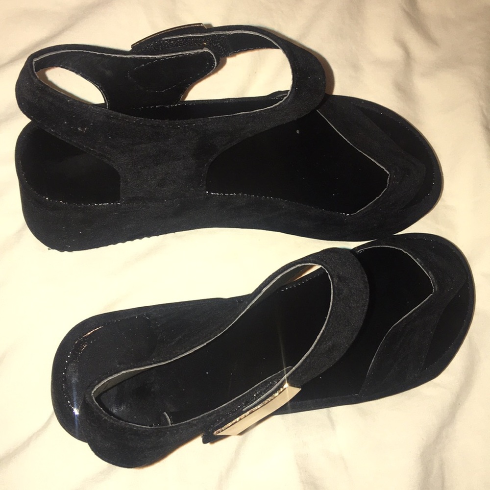 Black Platform Sandals